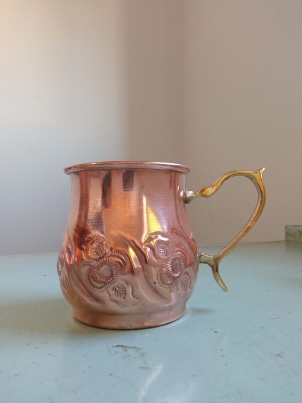 Handcrafted Moroccan Copper Mug – A Beautiful and Elegant Touch for Your Home /3